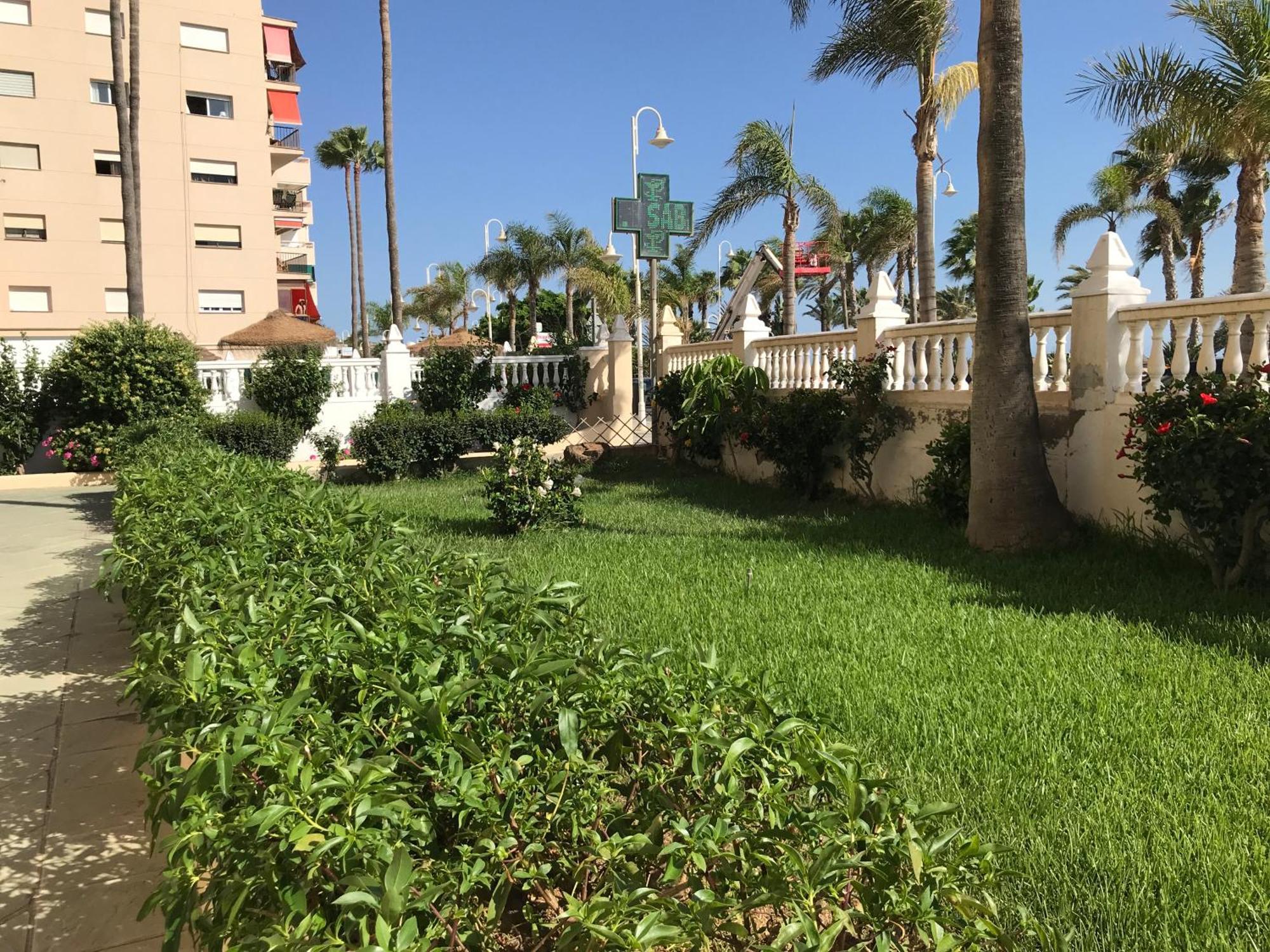 Apartamento 2 Dormitorios En Primera Linea De Playa San Cristobal Almuñécar Eksteriør bilde
