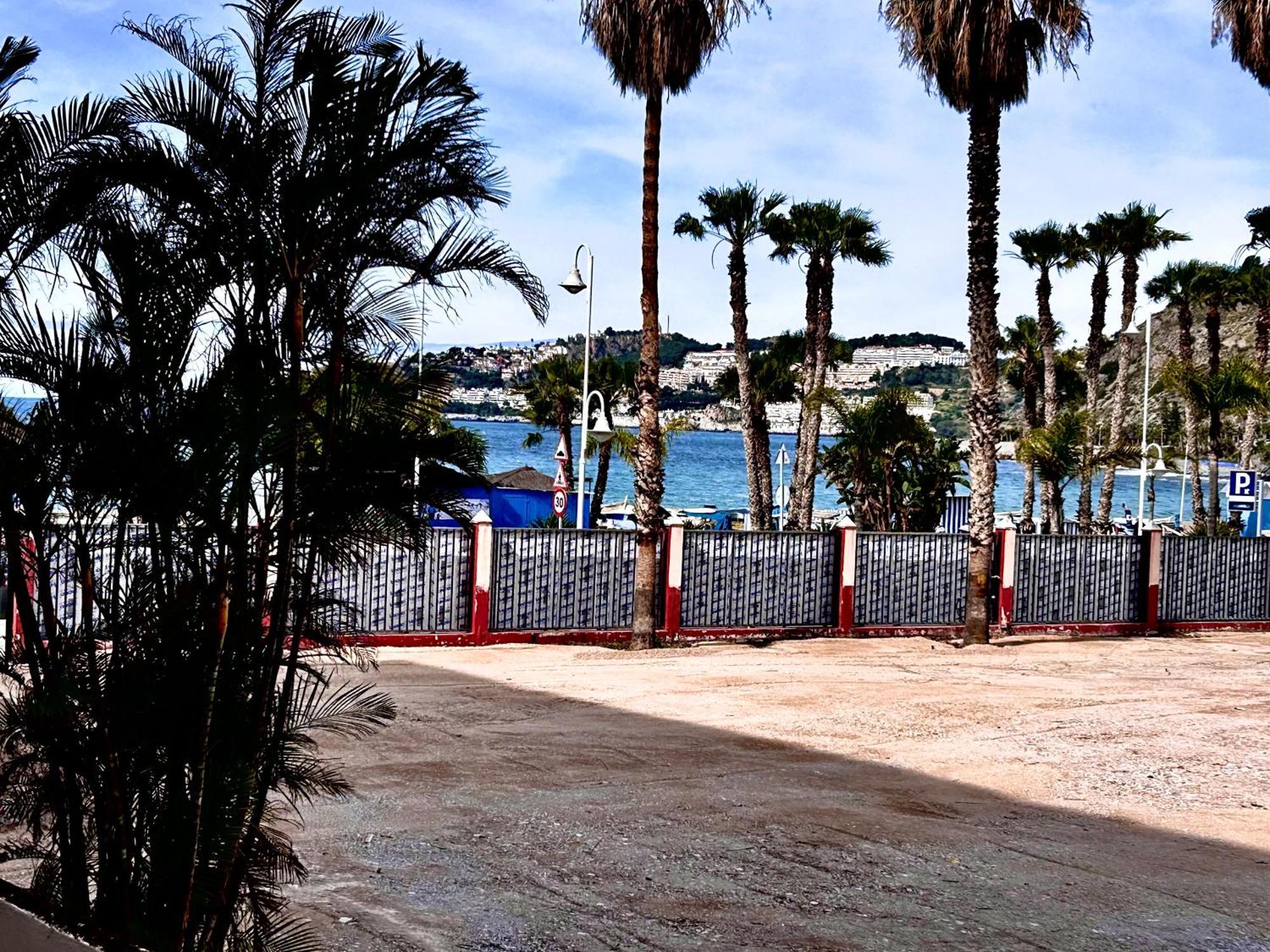 Apartamento 2 Dormitorios En Primera Linea De Playa San Cristobal Almuñécar Eksteriør bilde